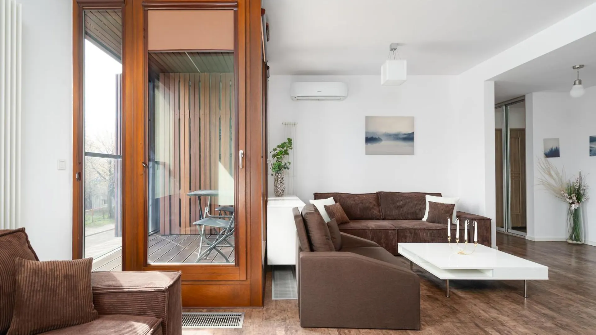 Central Warsaw Apartment - Great Location - One Bedroom Apartment - Kolejowa