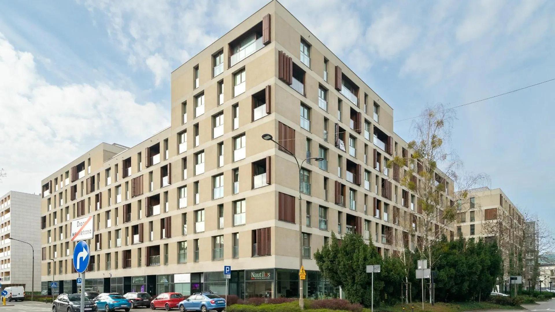 Central Warsaw Apartment - Great Location - One Bedroom Apartment - Kolejowa
